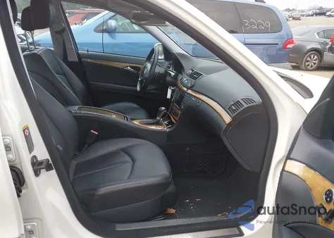 2009 Mercedes-Benz E 350 z USA, uszkodzony, nr VIN WDBUF56XX9B380630